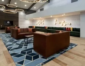 Comfortable lobby-lounge ideal for coworking at DoubleTree by Hilton Hotel Bakersfield.