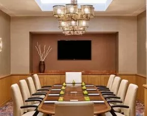 well-equipped meeting room for all business and board meetings at Hilton Los Angeles North/Glendale & Executive Meeting Ctr.