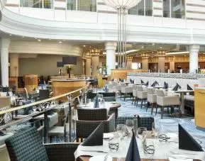 Hotel workspace at the Hilton Paris Charles de Gaulle Airport.
