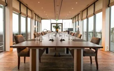 Bright meeting room at the Hilton Amsterdam.