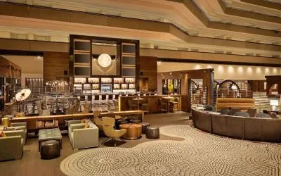 Elegant dining area suitable for co-working at the Hyatt Regency San Francisco.