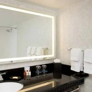 Guest bathroom at the Sheraton Miami Airport Hotel.