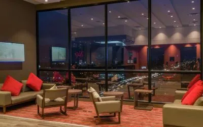 Seating area perfect as workspace at the Hampton by Hilton Bogota Airport.