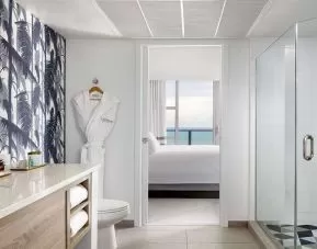 Guest bathroom at Cadillac Hotel & Beach Club, Autograph Collection.