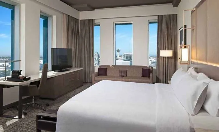 Day use room with natural light at H Hotel Los Angeles, Curio Collection By Hilton.
