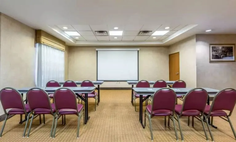 Meeting room at Sleep Inn & Suites Stafford - Sugar Land.