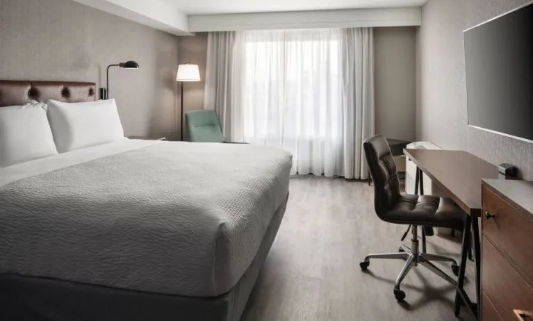 Day use room with work desk at Four Points By Sheraton San Francisco Airport.
