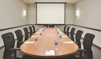 Meeting room available at Hyatt Place Portland Airport At Cascade Station.