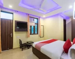 Airport Hotel Redstone, Mahipalpur