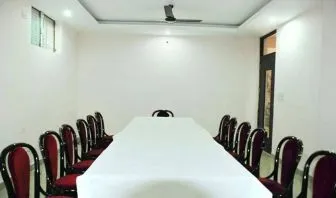 Airport Hotel Mayank Residency