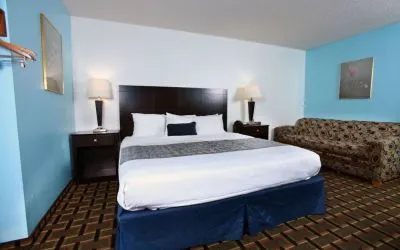 Day use room at Coratel Inn & Suites By Jasper Newton.