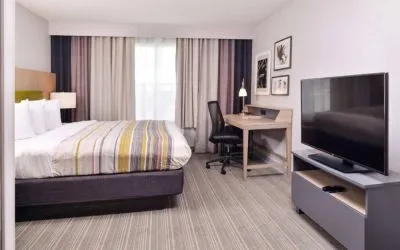 Day use room with work desk at Country Inn & Suites Chicago/Tinley Park.