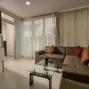 4 Seasons Suites