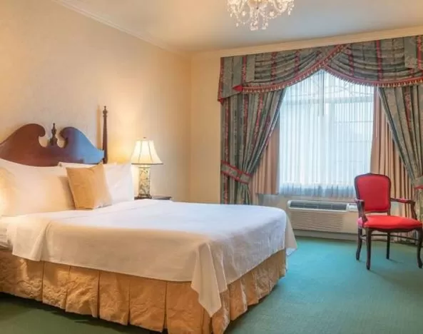 Day use room with natural light at The Bristol Hotel.
