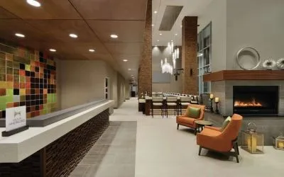 Lobby and coworking space at Hilton Garden Inn Calgary Downtown.