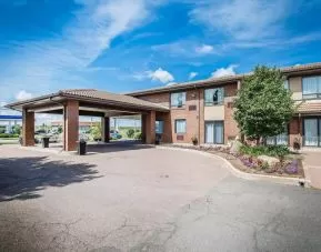 Hotel exterior at Comfort Inn Truro.