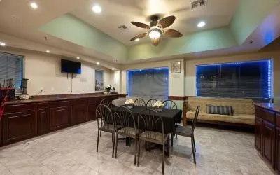 Dining and meeting space at Casa Rosa Inn.