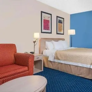 Day use room with living area at Norwood Inn & Suites La Crosse.