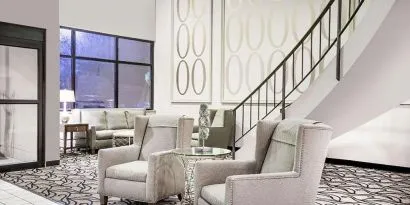 Lobby lounge at Norwood Inn & Suites La Crosse.