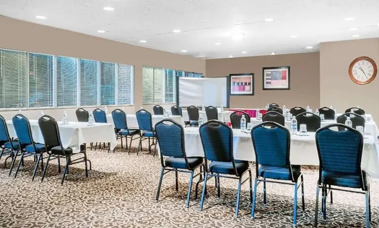 Professional meeting room at Norwood Inn & Suites La Crosse.