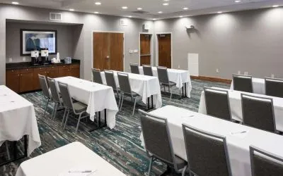Meeting room at Hampton Inn Los Angeles-Orange County-Cypress.