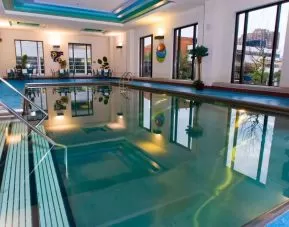 Indoor heated pool at Hilton Minneapolis.