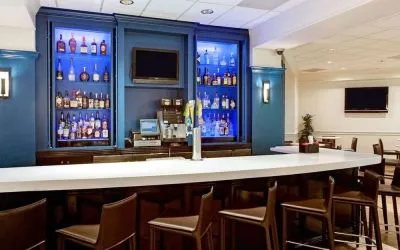 Bar and coworking space at Sonesta Atlanta Northwest Galleria.