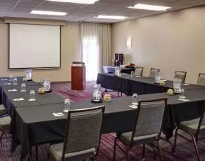 Professional meeting room at Sonesta Select Milwaukee Brookfield.