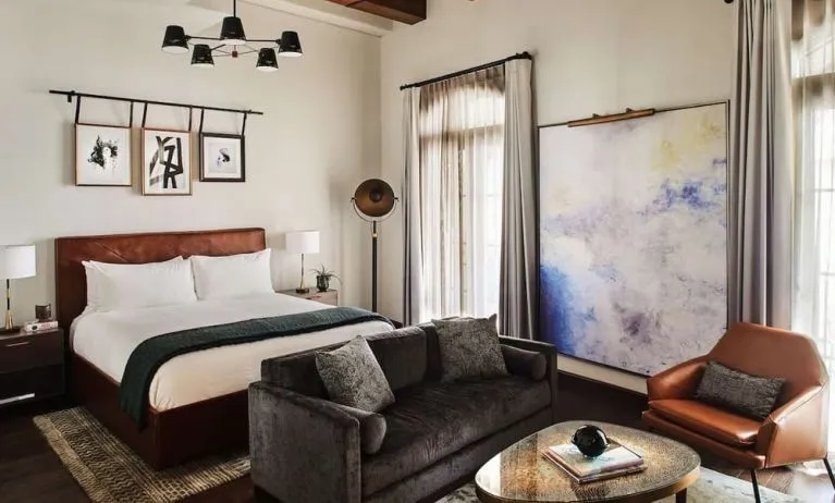 King room with lounge area at Hotel Figueroa.