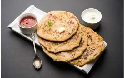 Breakfast and coworking space available at Pradhan Stay Sohna Near Bus Stand.