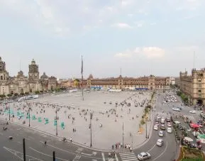 Situated close to the Zocolo or city square at Gran Hotel de la Ciudad de México.