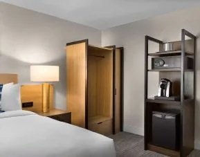 King room with mini-fridge at Sonesta Silicon Valley.