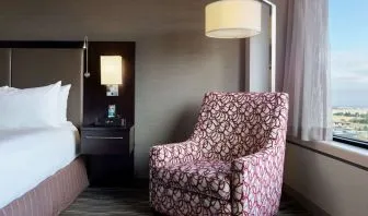 Day use room with natural light at Sonesta San Jose.