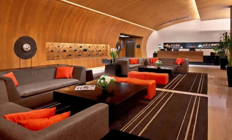 Lounge and coworking space at Fraser Suites Sukhumvit, Bangkok.