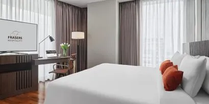 King suite with work space at Fraser Suites Sukhumvit, Bangkok.