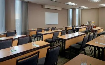 Meeting space at Sonesta Select Atlanta Cumberland Galleria.
