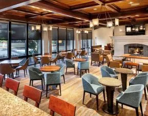 Bar and lounge area at DoubleTree By Hilton Ontario Airport.