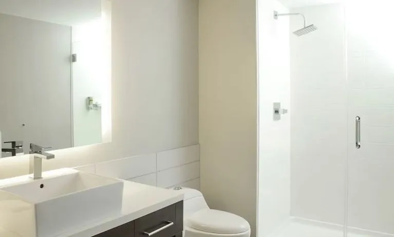 Guest bathroom at Element Miami Doral.