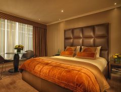 Hotel Radisson Blu Edwardian Heathrow image
