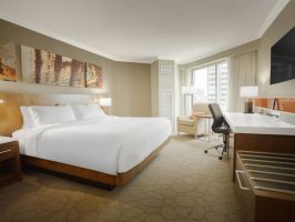 Hotel Delta Hotel By Marriott London Armouries image