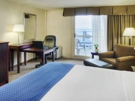 Hotel Holiday Inn Kingston Waterfront image