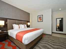 Hotel Holiday Inn NYC Lower East Side image