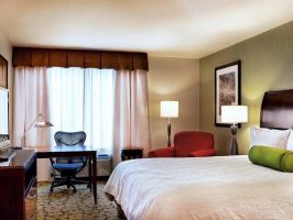Hotel Hilton Garden Inn Portland Airport image