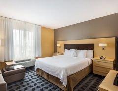 Hotel TownePlace Suites - Joliet image