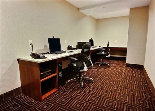 Comfort Inn Staten Island Day Use Rooms Hotelsbyday