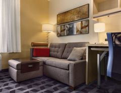 Hotel TownePlace Suites - Joliet image
