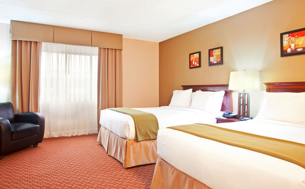 Holiday Inn Express Rolling Meadows Schaumburg Hotelsbyday -