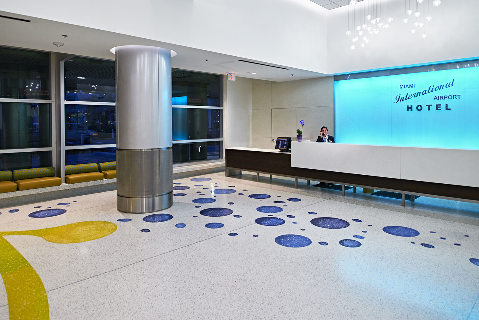 Miami International Airport Hotel - Day Hotels | HotelsByDay