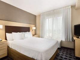 Hotel TownePlace Suites - Joliet image