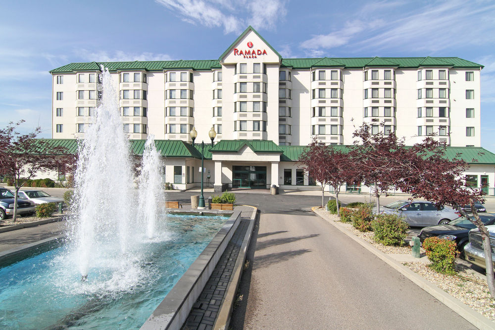 Calgary Hotels Book Day Rooms For Short Stay Hotelsbyday Ramada Plaza Calgary Airport
